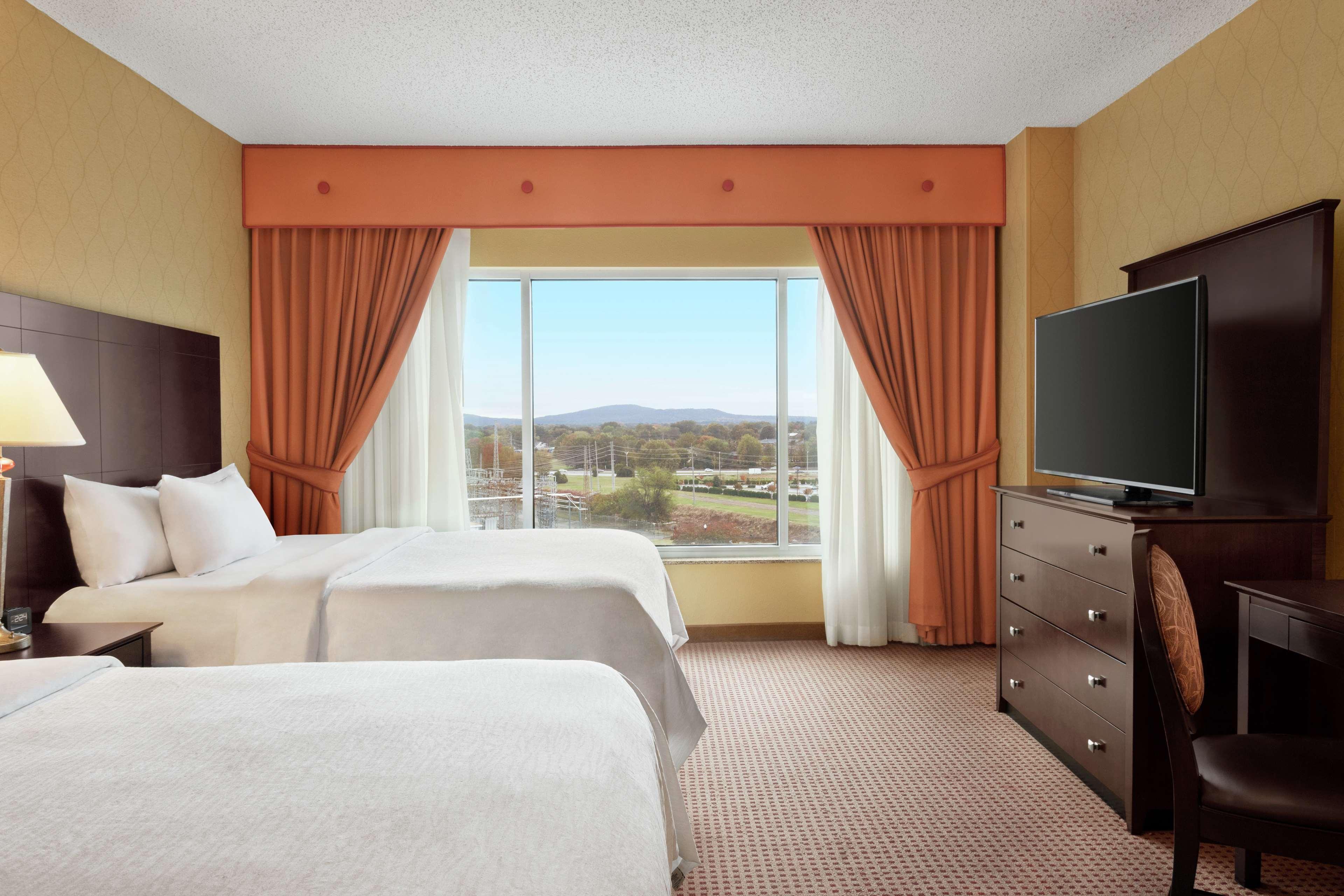 Embassy Suites האנטסוויל מראה חיצוני תמונה