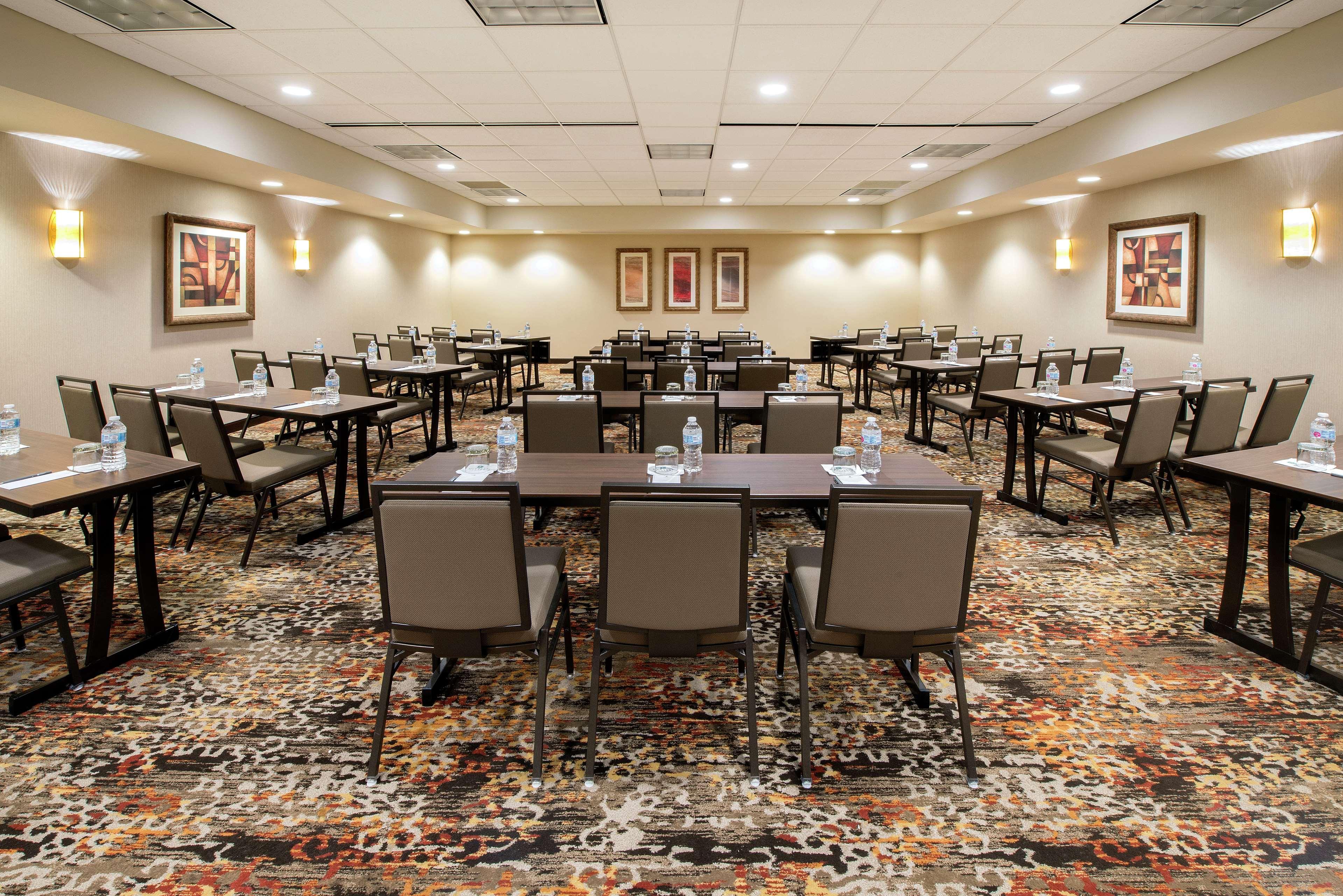 Embassy Suites האנטסוויל מראה חיצוני תמונה