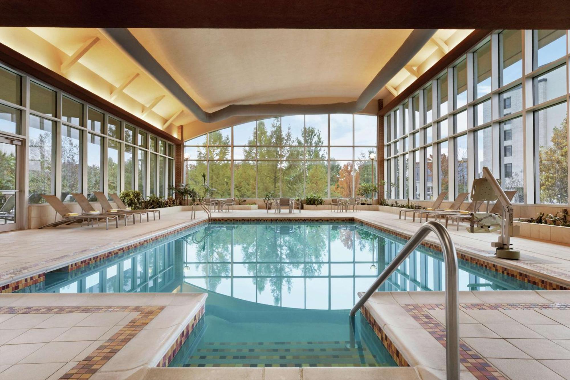 Embassy Suites האנטסוויל מראה חיצוני תמונה